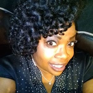 Meet your Posher, Tonya